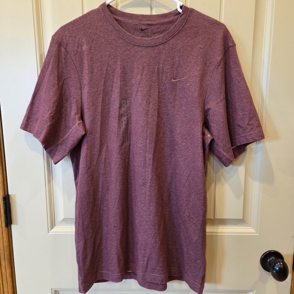 NikePrimary Training Dri-FIT Short Sleeve T-Shirt in Night Maroon/Heather Small - Picture 2 of 7